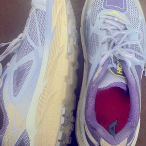 Hoka One One Challenger RTR 3